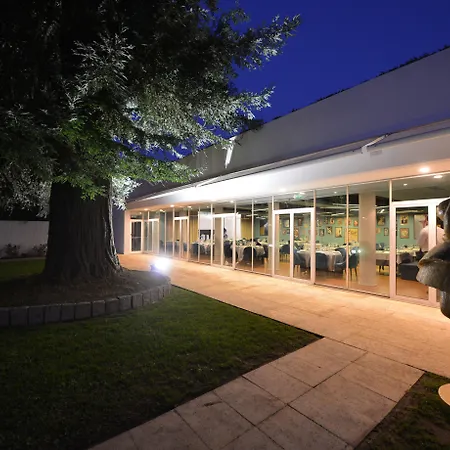 Garden Ξενοδοχείο 4*